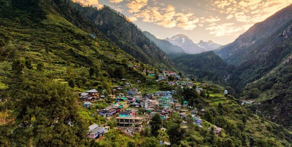 kasol kheerganga trek